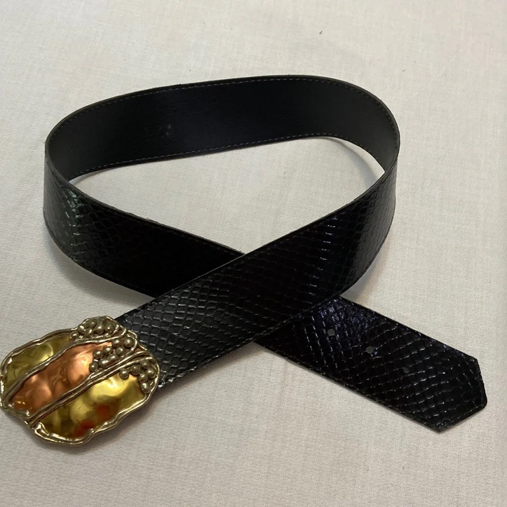 Tri Color Buckle on Black Snake Print Womens Wide Belt- EUC - S/ M